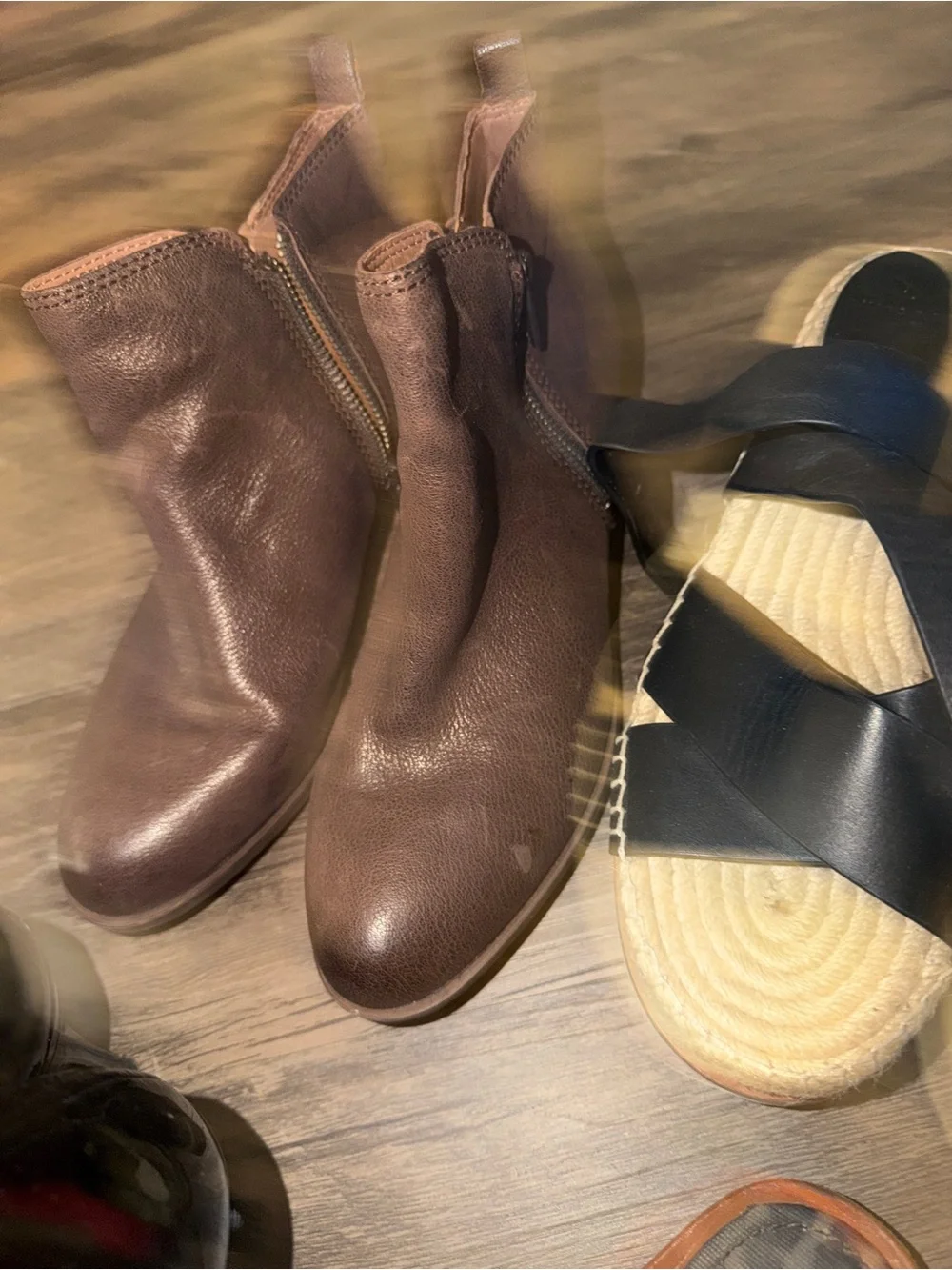 Brown lucky brand boots 9 - Picture 2 of 2